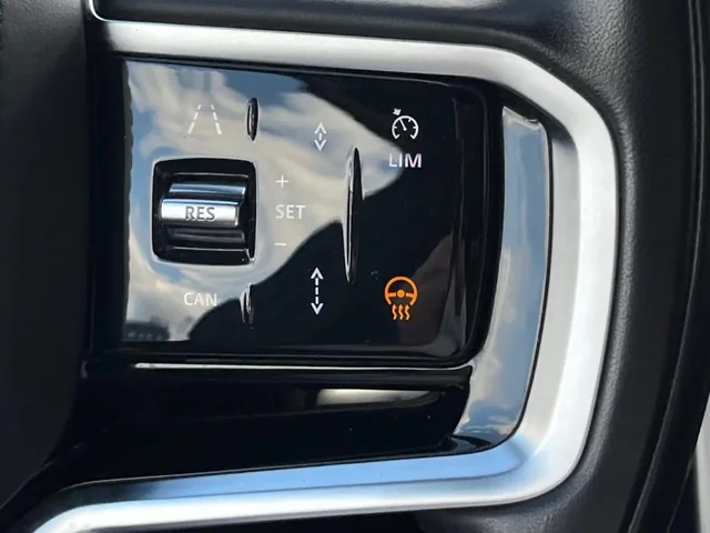 Occasion LAND-ROVER Discovery Sport à  chez Elypse Autos