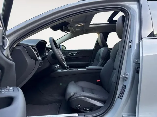 Démo VOLVO V60 à  chez Elypse Autos