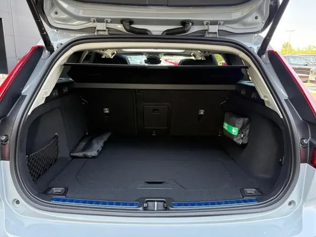 Démo VOLVO V60 à  chez Elypse Autos
