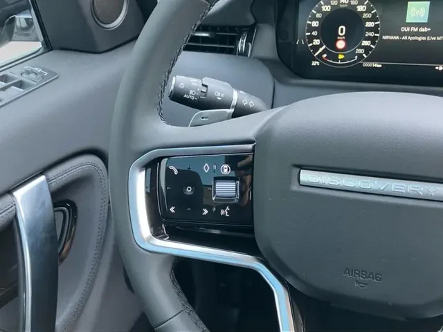 Démo LAND-ROVER Discovery Sport à  chez Elypse Autos