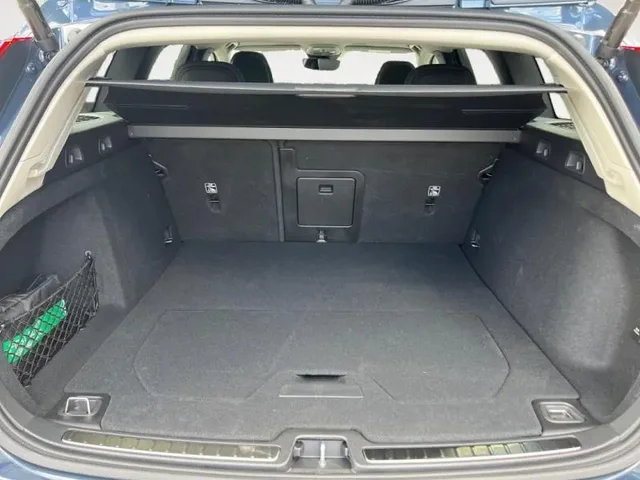 Démo VOLVO V60 à  chez Elypse Autos