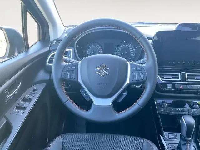 Démo SUZUKI S-Cross à  chez Elypse Autos