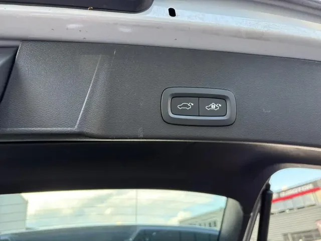 Occasion VOLVO XC40 à  chez Elypse Autos