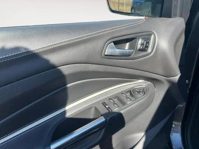 Occasion FORD Kuga à  chez Elypse Autos
