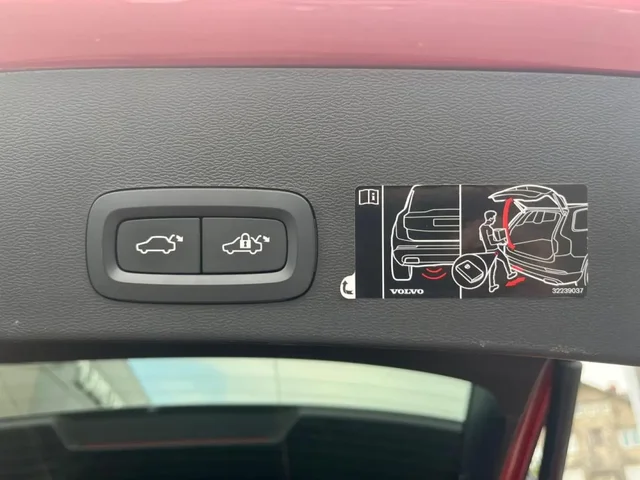 Occasion VOLVO XC40 à  chez Elypse Autos