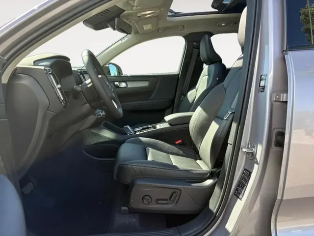 Démo VOLVO XC40 à  chez Elypse Autos