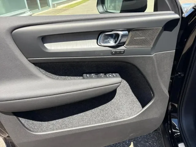 Démo VOLVO XC40 à  chez Elypse Autos