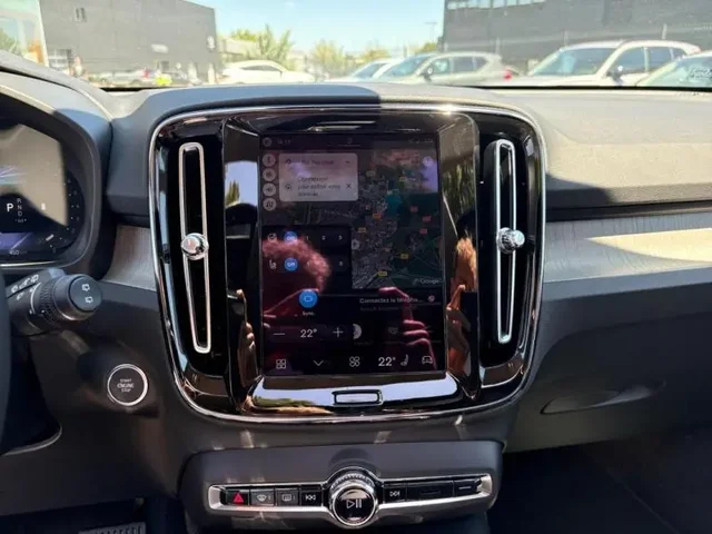 Démo VOLVO XC40 à  chez Elypse Autos