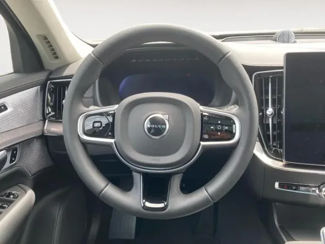 Démo VOLVO XC90 à  chez Elypse Autos