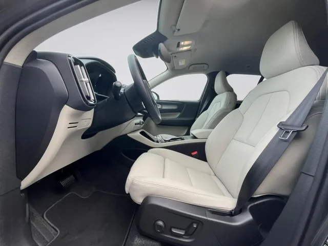 Démo VOLVO XC40 à  chez Elypse Autos