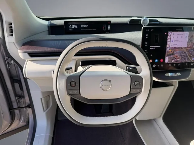 Démo VOLVO EX60 à  chez Elypse Autos