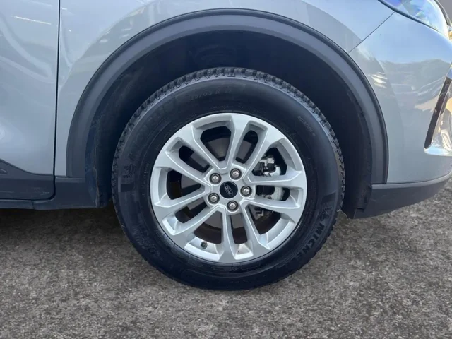 Occasion FORD Kuga à  chez Elypse Autos