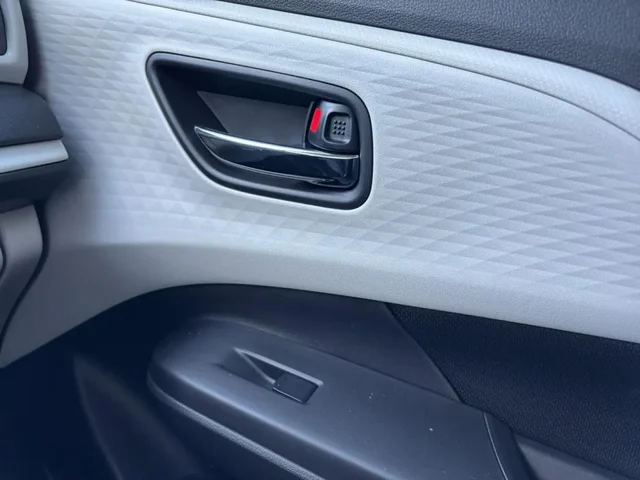 Démo SUZUKI Swift à  chez Elypse Autos