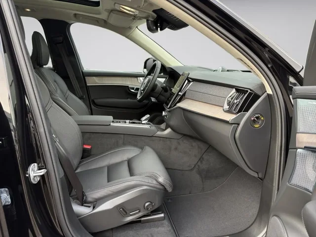 Démo VOLVO XC90 à  chez Elypse Autos