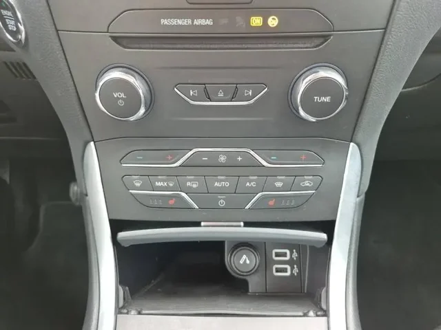 Occasion FORD Galaxy à Cesson chez Groupe Zélus