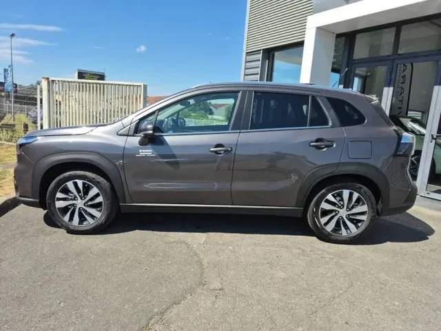Demo SUZUKI S-Cross à Cesson chez Groupe Zélus