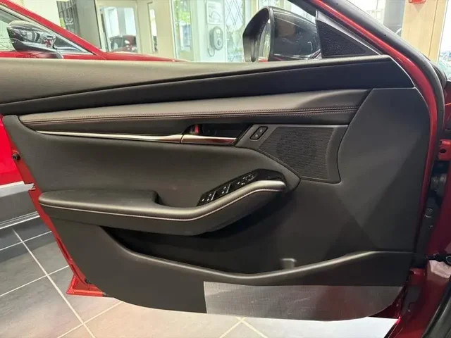 Demo MAZDA Mazda 3 à Cesson chez Groupe Zélus