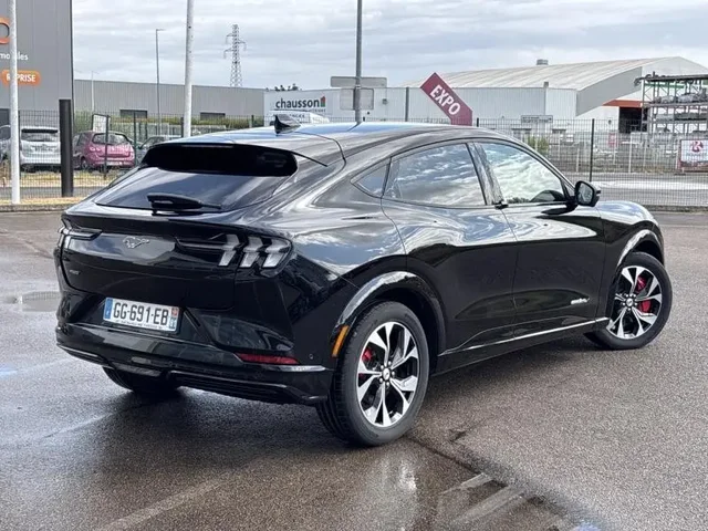 Occasion FORD Mustang Mach-E à Cesson chez Groupe Zélus