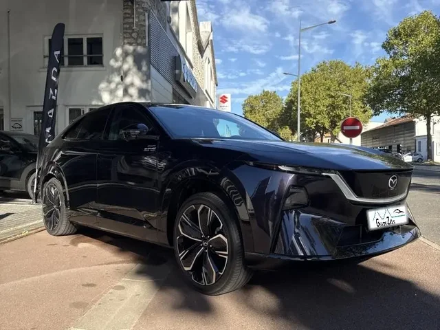 Demo MAZDA CX-6e à Cesson chez Groupe Zélus