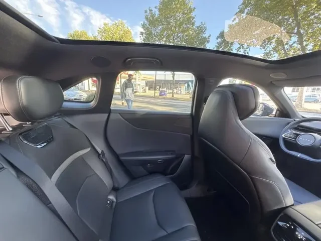Demo MAZDA CX-6e à Cesson chez Groupe Zélus
