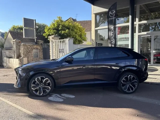 Demo MAZDA CX-6e à Cesson chez Groupe Zélus