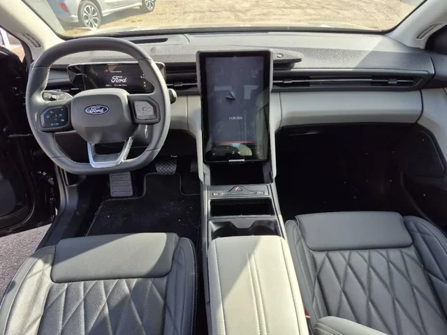 Demo FORD Explorer à Cesson chez Groupe Zélus
