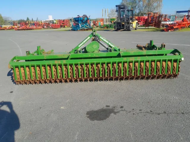 Occasion Amazone KG4000 SUPER cultimix à ANTIGNY chez Groupe OUVRARD