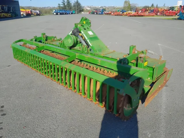 Occasion Amazone KG4000 SUPER cultimix à ANTIGNY chez Groupe OUVRARD