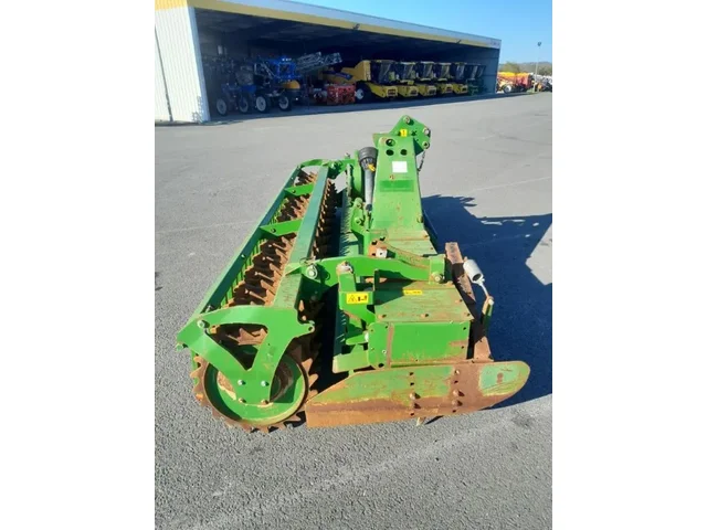 Occasion Amazone KG4000 SUPER cultimix à ANTIGNY chez Groupe OUVRARD