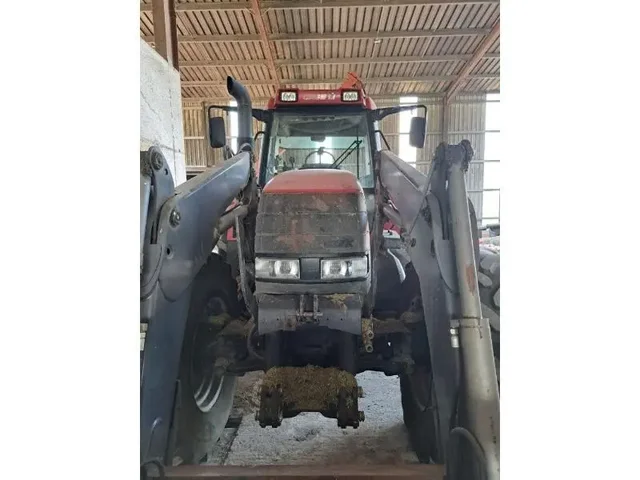 Occasion Case IH CVX150 à ANTIGNY chez Groupe OUVRARD