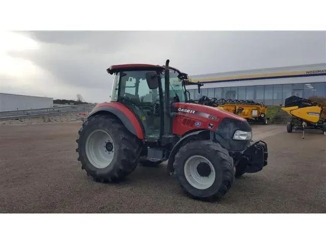 Occasion Case IH FARMALL85C à ANTIGNY chez Groupe OUVRARD
