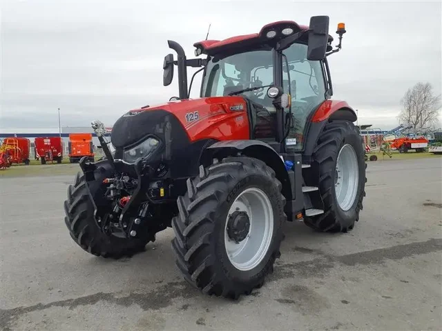 Occasion Case IH MAXXUM125CVX à ANTIGNY chez Groupe OUVRARD