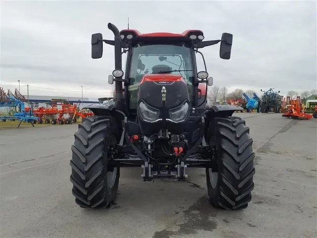 Occasion Case IH MAXXUM125CVX à ANTIGNY chez Groupe OUVRARD