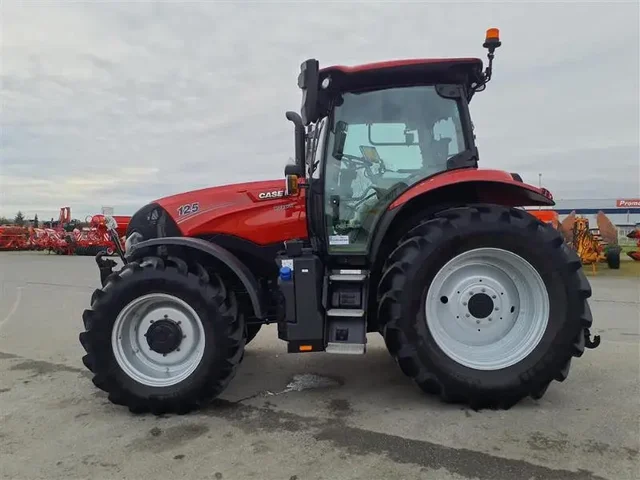 Occasion Case IH MAXXUM125CVX à ANTIGNY chez Groupe OUVRARD