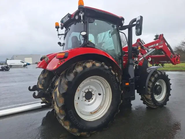 Occasion Case IH MAXXUM125MULTIC à ANTIGNY chez Groupe OUVRARD