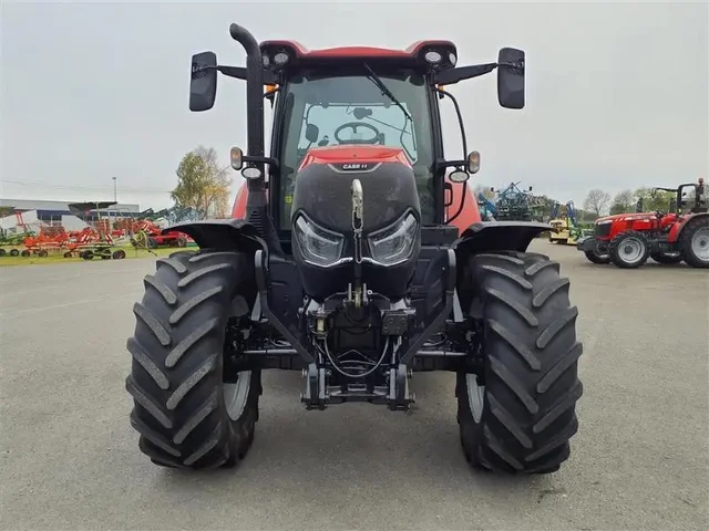 Occasion Case IH MAXXUM135CVX à ANTIGNY chez Groupe OUVRARD