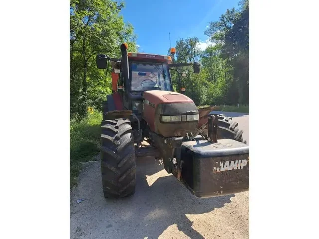 Occasion Case IH MXM130 à ANTIGNY chez Groupe OUVRARD