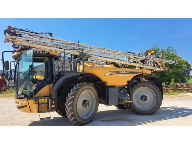 Occasion Challenger ROGATOR à ANTIGNY chez Groupe OUVRARD