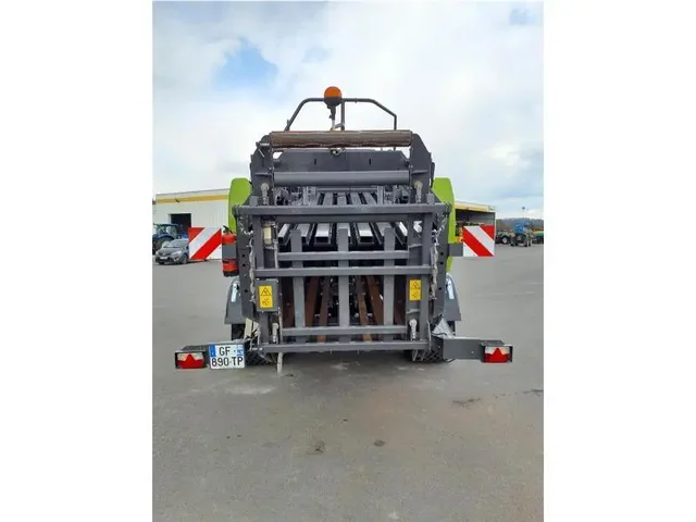 Occasion Claas 5300 à ANTIGNY chez Groupe OUVRARD