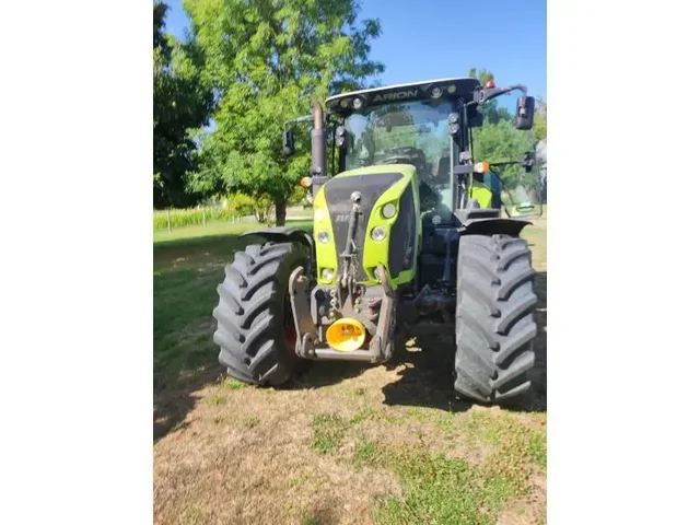 Occasion Claas ARION 640 à ANTIGNY chez Groupe OUVRARD