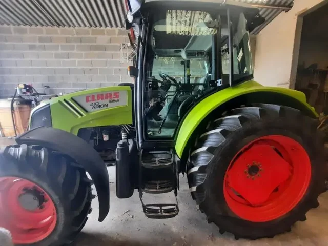 Occasion Claas ARION410 à ANTIGNY chez Groupe OUVRARD