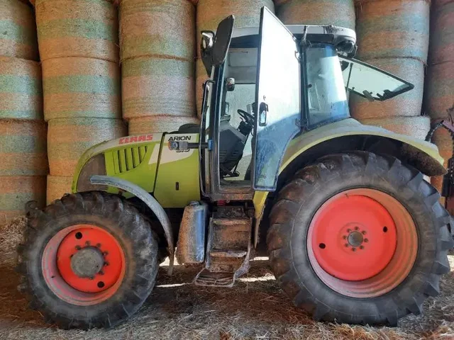 Occasion Claas ARION510 à ANTIGNY chez Groupe OUVRARD