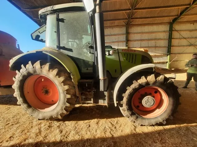 Occasion Claas ARION510 à ANTIGNY chez Groupe OUVRARD
