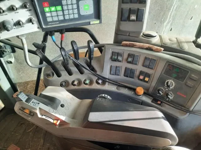 Occasion Claas ARION510 à ANTIGNY chez Groupe OUVRARD