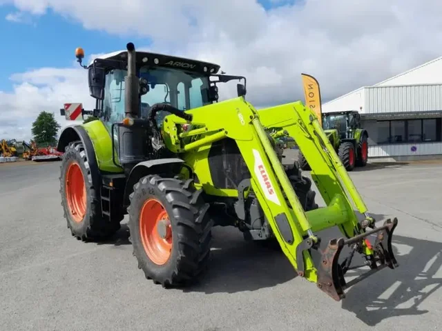 Occasion Claas ARION530 à ANTIGNY chez Groupe OUVRARD