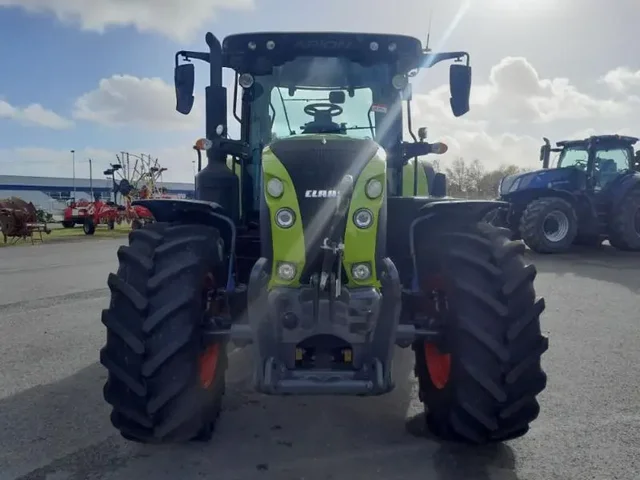 Occasion Claas ARION610 à ANTIGNY chez Groupe OUVRARD