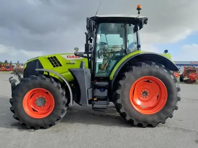 Occasion Claas ARION610 à ANTIGNY chez Groupe OUVRARD