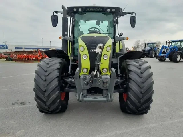 Occasion Claas ARION650 à ANTIGNY chez Groupe OUVRARD