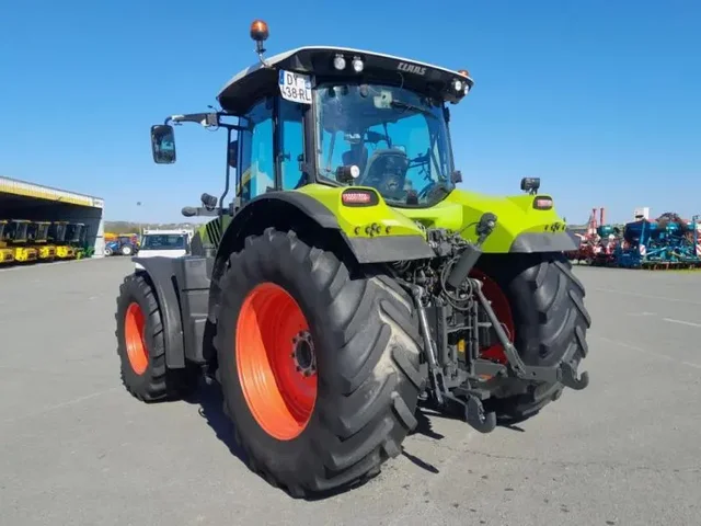 Occasion Claas ARION650 à ANTIGNY chez Groupe OUVRARD