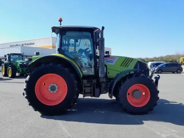 Occasion Claas ARION650 à ANTIGNY chez Groupe OUVRARD